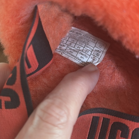 UGG Orange Fluff Yeah Slippers with Slingback - Picture 5 of 7